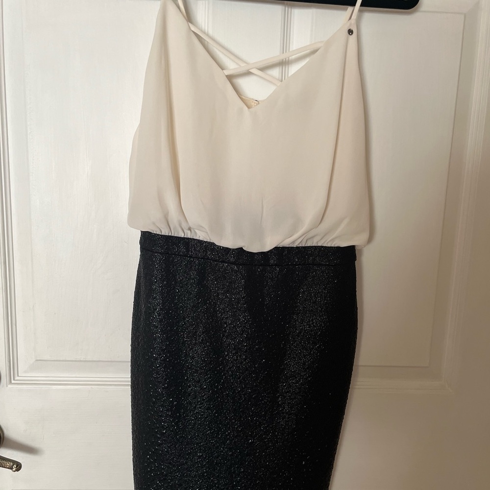 Guess Black and cream mini dress.